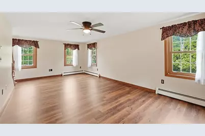 28 Camile Rd, Webster, MA 01570 - Photo 6