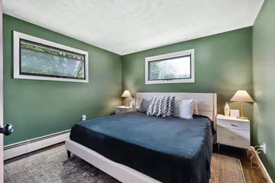 8 Horseshoe Dr, Auburn, MA 01501 - Photo 12