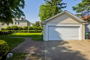 33 Highland St, Longmeadow, MA 01106 - Photo 36