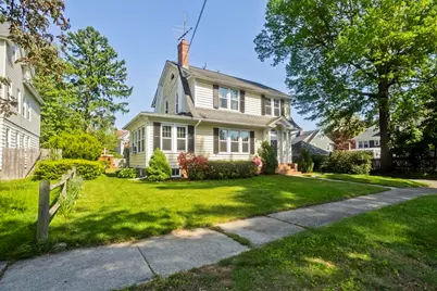 33 Highland St, Longmeadow, MA 01106 - Photo 2
