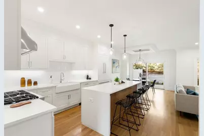 1124 Chestnut St, Newton, MA 02464 - Photo 8