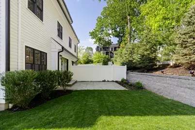 1124 Chestnut St, Newton, MA 02464 - Photo 36