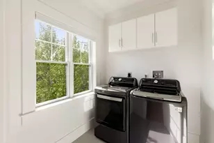 1124 Chestnut St, Newton, MA 02464 - Photo 24