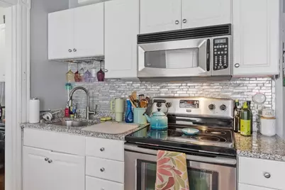 87 Roseclair St #3, Boston, MA 02125 - Photo 6