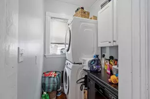 87 Roseclair St, Boston, MA 02125 - Photo 10