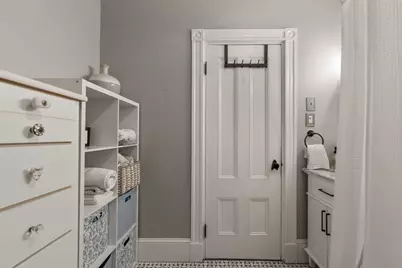639 E 7th St. #3, Boston, MA 02127 - Photo 24