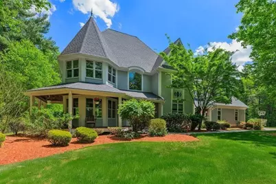 11 Windsor Dr, Foxboro, MA 02035 - Photo 2