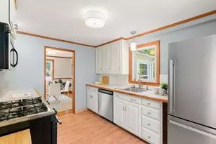 17 Myopia Rd, Boston, MA 02136 - Photo 12