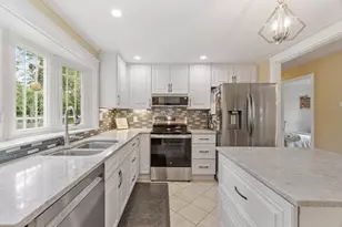 10 1st Ave, Pepperell, MA 01463 - Photo 4