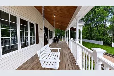 19 Hideaway Ln, Methuen, MA 01844 - Photo 6