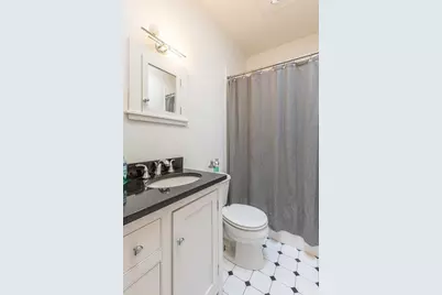 195 Beacon St #9, Boston, MA 02116 - Photo 12