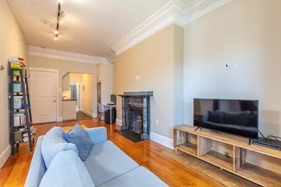 195 Beacon St #9, Boston, MA 02116 - Photo 6