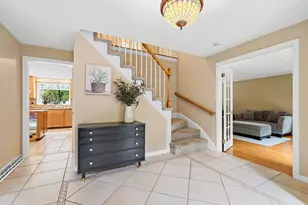 11 Peters Ln, Franklin, MA 02038 - Photo 4
