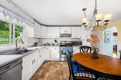 9 Hart Street, Wakefield, MA 01880 - Photo 8