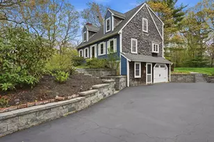 62 Donna Dr, Plymouth, MA 02360 - Photo 2