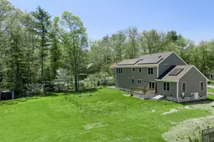 185 Mattapoisett Rd, Acushnet, MA 02743 - Photo 4