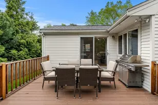 25 Countryside Ln, Marblehead, MA 01945 - Photo 34