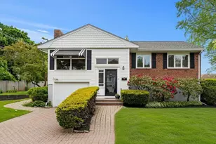 25 Countryside Ln, Marblehead, MA 01945 - Photo 2