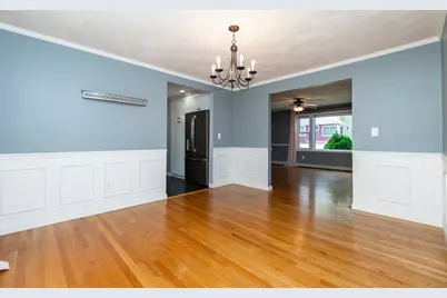 63 Bow St, Saugus, MA 01906 - Photo 8