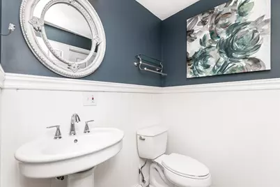 63 Bow St, Saugus, MA 01906 - Photo 12