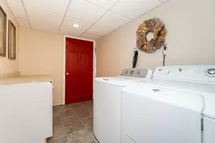 63 Bow St, Saugus, MA 01906 - Photo 26