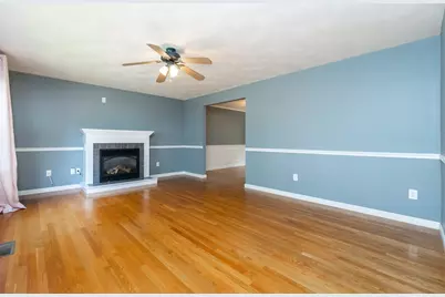 63 Bow St, Saugus, MA 01906 - Photo 4