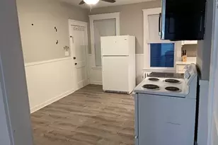 17 Green St, Salem, MA 01970 - Photo 6