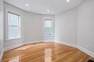 35 Newport St, Boston, MA 02125 - Photo 16