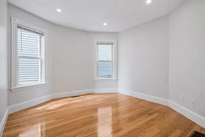 35 Newport Street, Boston, MA 02125 - Photo 16