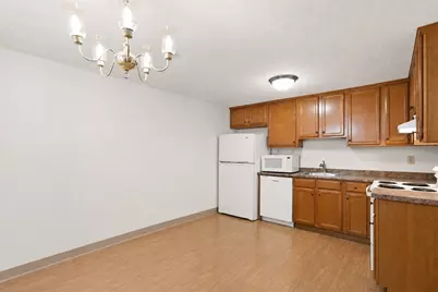 1510 Skyline Dr #12, Lowell, MA 01854 - Photo 6