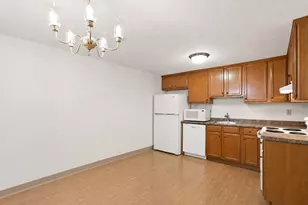 1510 Skyline Dr, Lowell, MA 01854 - Photo 6