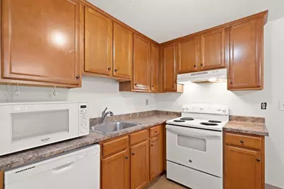 1510 Skyline Dr #12, Lowell, MA 01854 - Photo 8
