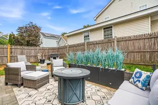 86 Violetwood Cir, Marlborough, MA 01752 - Photo 6