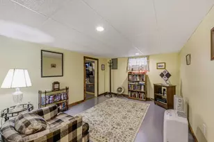 196 Plymouth Ave, Wareham, MA 02538 - Photo 24