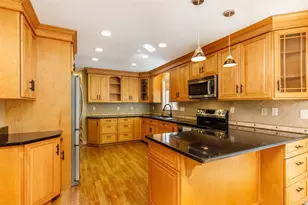 31 Starling Way, Leominster, MA 01453 - Photo 2