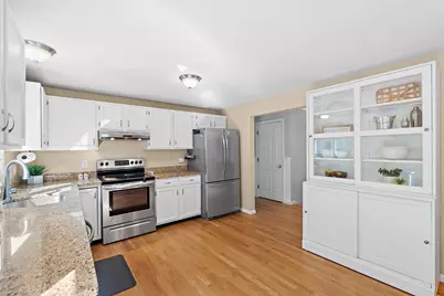 26 Fleetwood Dr, Norfolk, MA 02056 - Photo 8