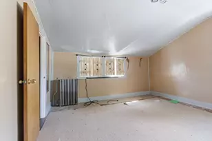 116 Irving St, Fall River, MA 02723 - Photo 12