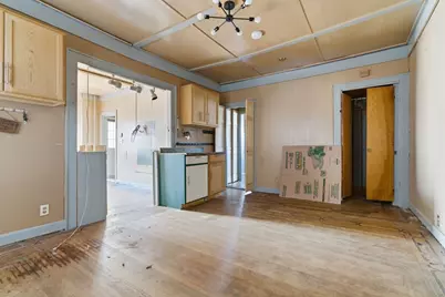 116 Irving St, Fall River, MA 02723 - Photo 4