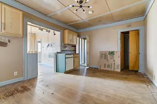 116 Irving St, Fall River, MA 02723 - Photo 4
