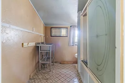 116 Irving St, Fall River, MA 02723 - Photo 14