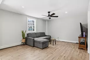 46 Smith St, Palmer, MA 01069 - Photo 6