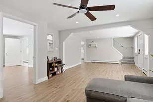 46 Smith St, Palmer, MA 01069 - Photo 4