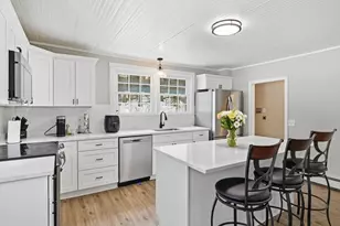 46 Smith St, Palmer, MA 01069 - Photo 12