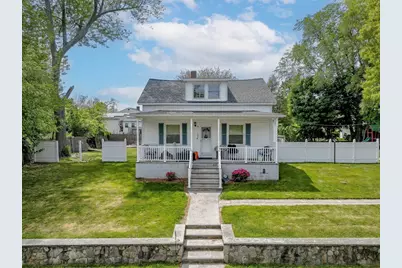 136 Collins St, Attleboro, MA 02703 - Photo 2