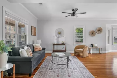135 Bellingham St, Chelsea, MA 02150 - Photo 4
