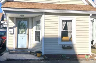 21 Harold Ave, Gloucester, MA 01930 - Photo 1