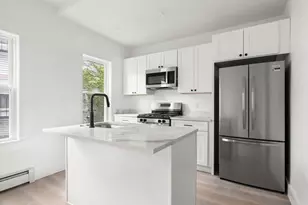 467 E 3rd St, Boston, MA 02127 - Photo 4