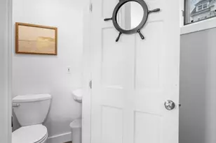 8 Baker Ave, Beverly, MA 01915 - Photo 10