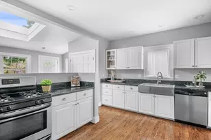 8 Baker Ave, Beverly, MA 01915 - Photo 2