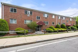 135 Winthrop St, Framingham, MA 01702 - Photo 4